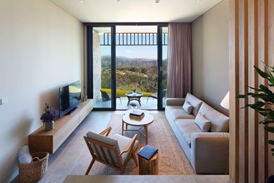 Suites - 2 Bedroom Apartments property - Image 1