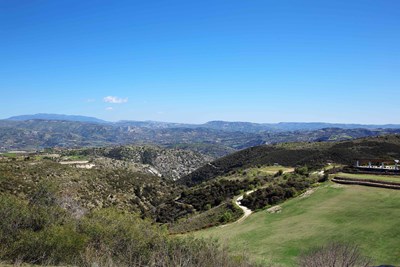 Suites - 2 Bedroom Apartments property - Image 1