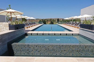 Suites - 2 Bedroom Apartments property - Image 1