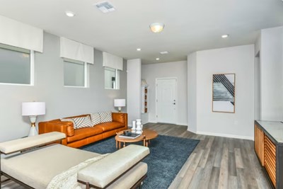 Lakeshore 5 Bed property - Image 1